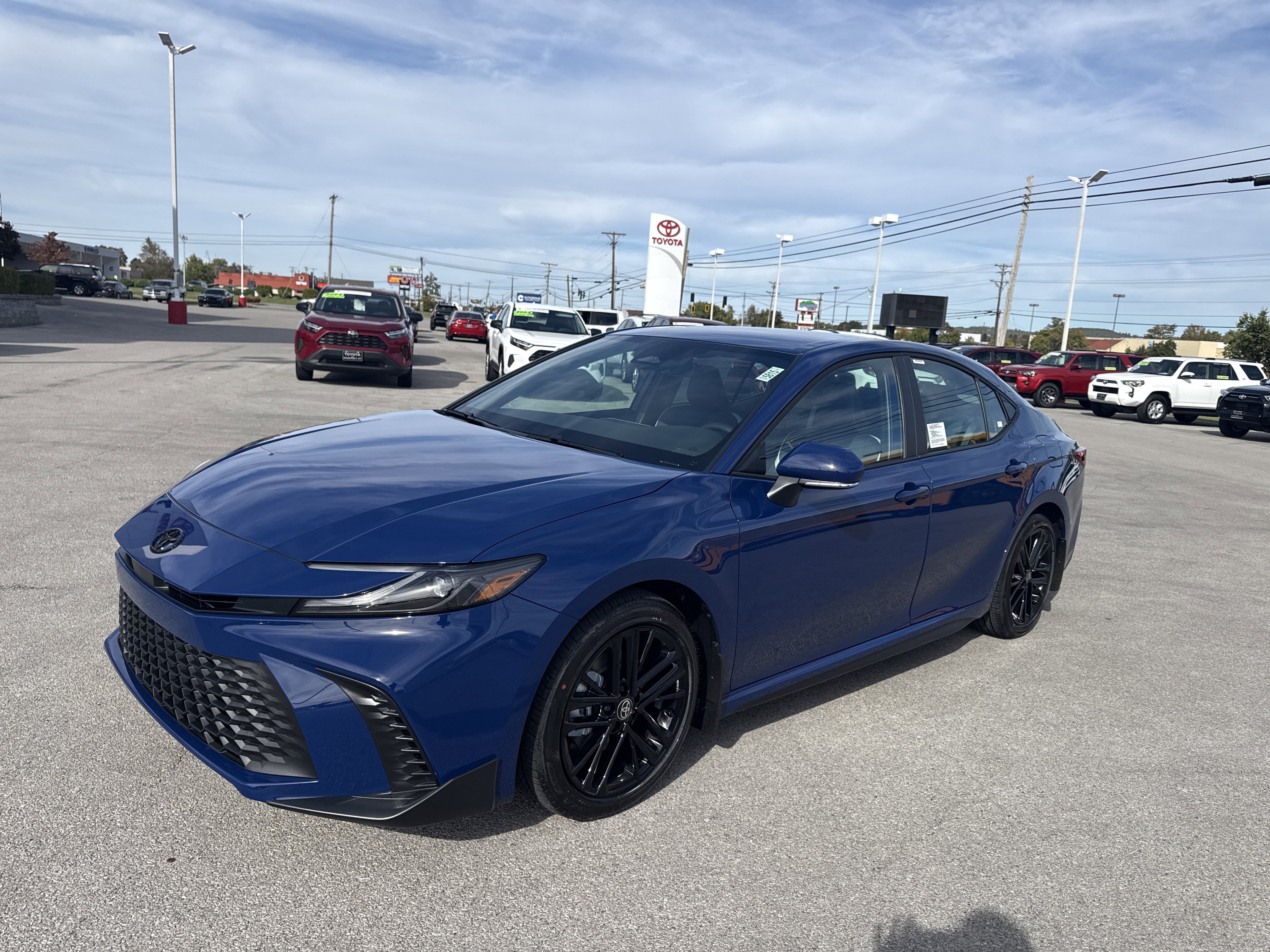 New 2026 Toyota Camry SE image 7
