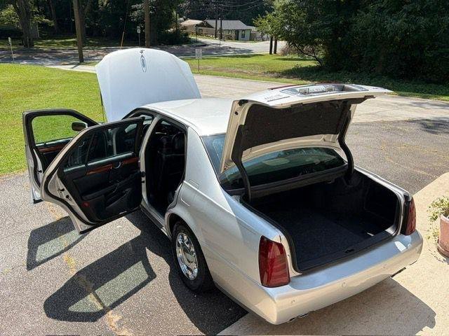 Used 2000 Cadillac De Ville w/ Comfort/Convenience Pkg FWD image 10