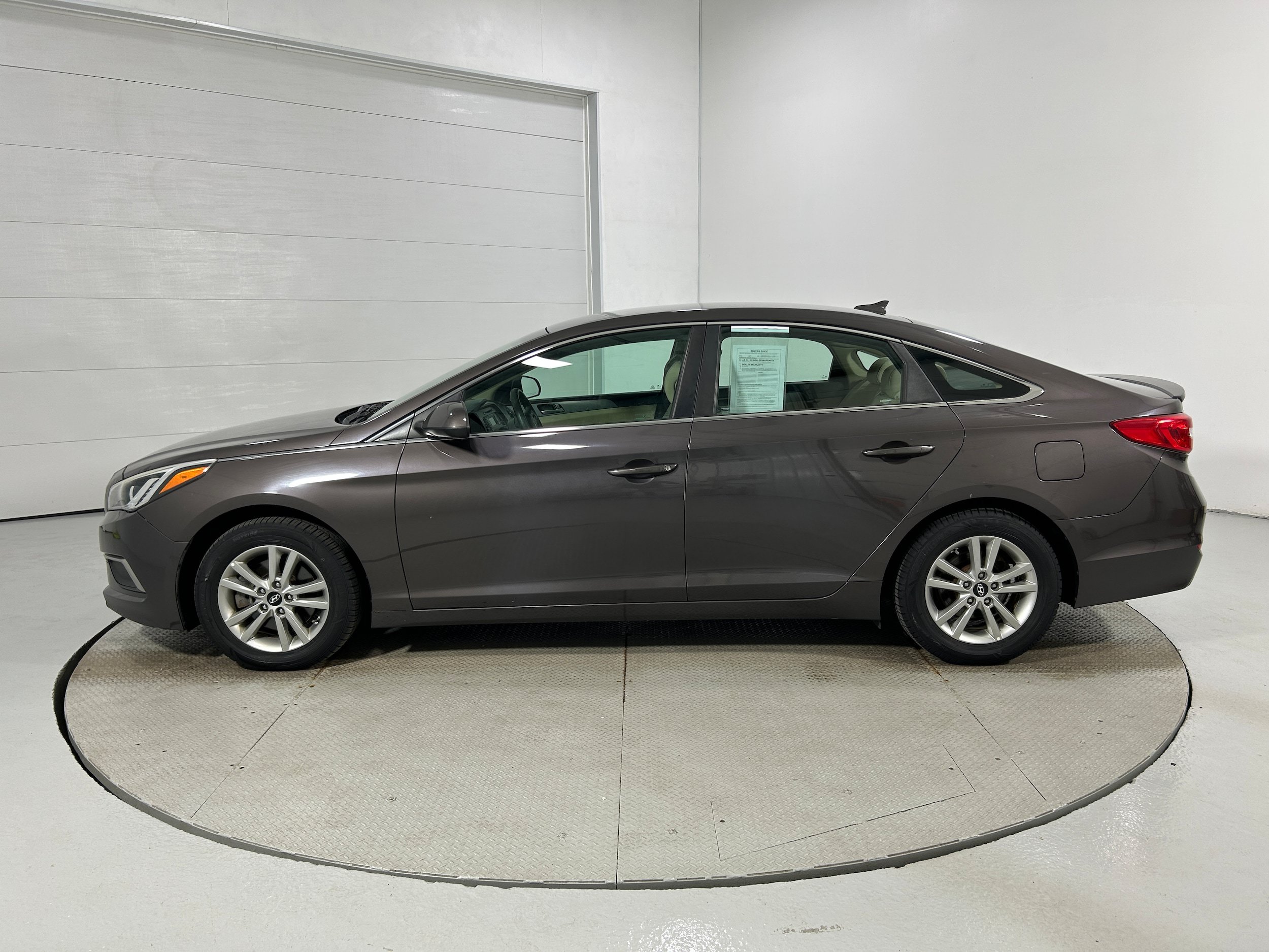 Used 2017 Hyundai Sonata SE FWD image 19