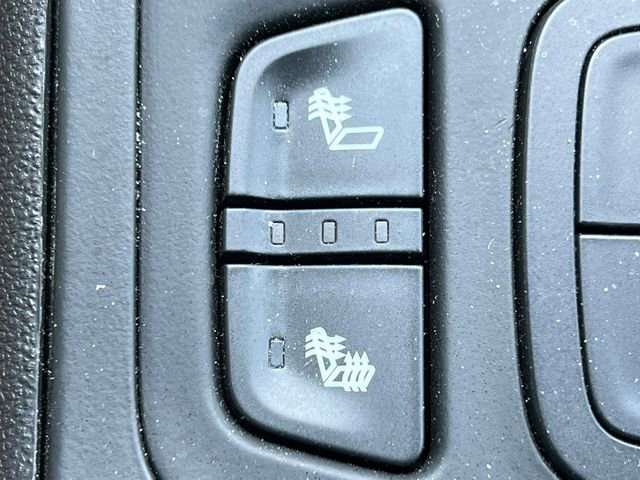 Used 2021 GMC Terrain SLE w/ Driver Convenience Package image 8