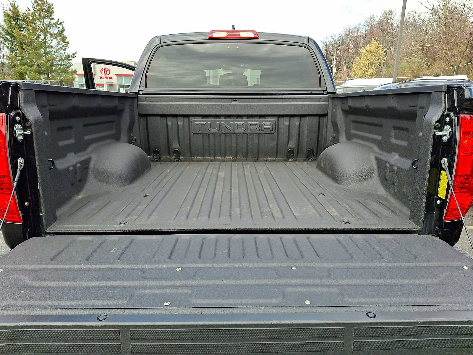 Used 2021 Toyota Tundra SR5 w/ SX Package image 26