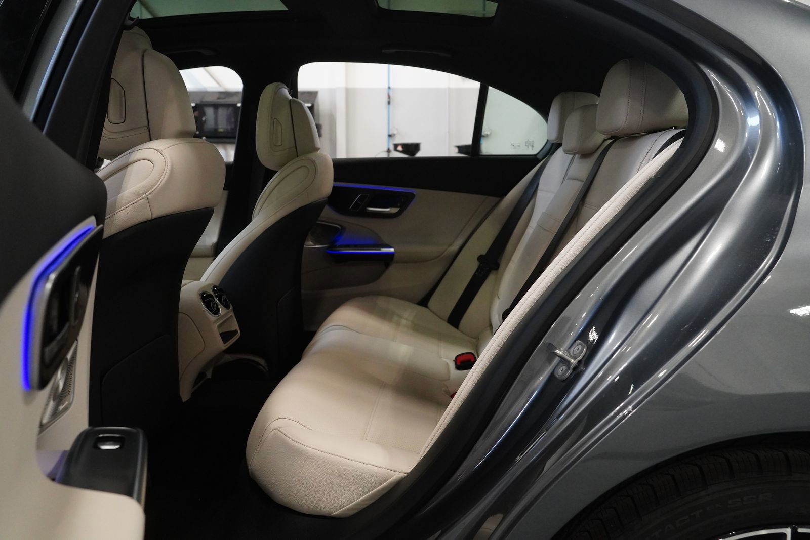 New 2026 Mercedes-Benz C 300 4MATIC Sedan image 16