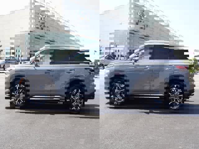 New 2026 INFINITI QX60 Luxe w/ Cargo Package image 2