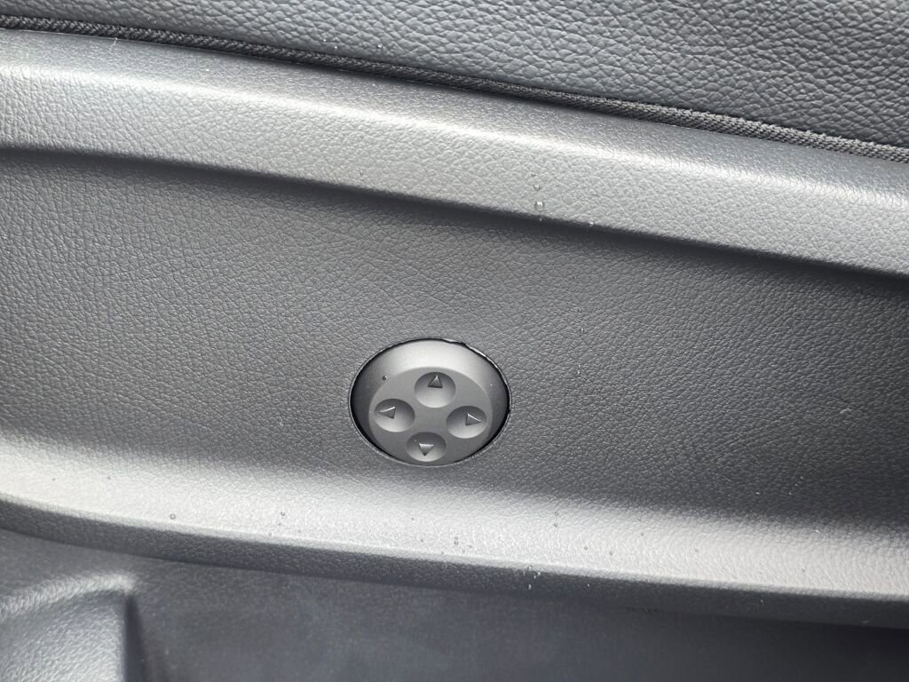 New 2026 Mercedes-Benz GLA 35 AMG 4MATIC image 37