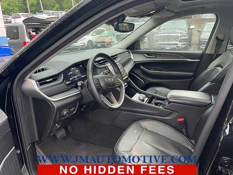 Used 2021 Jeep Grand Cherokee L Limited AWD/4WD image 2