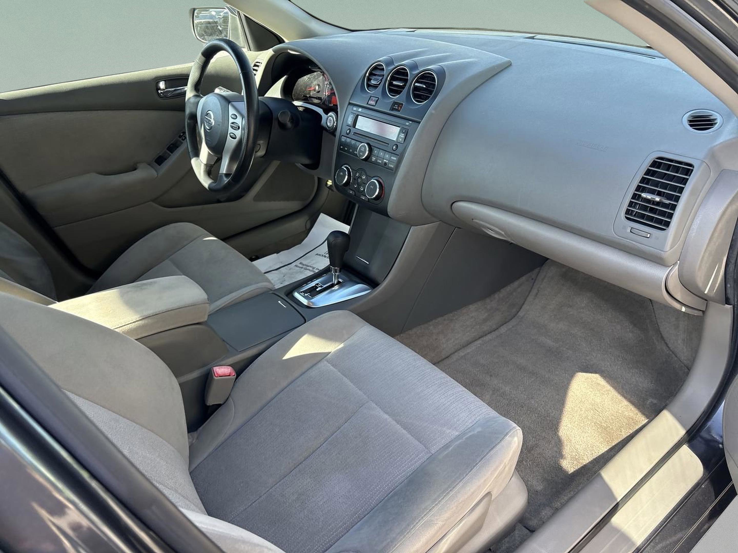 Used 2011 Nissan Altima 2.5 S image 19