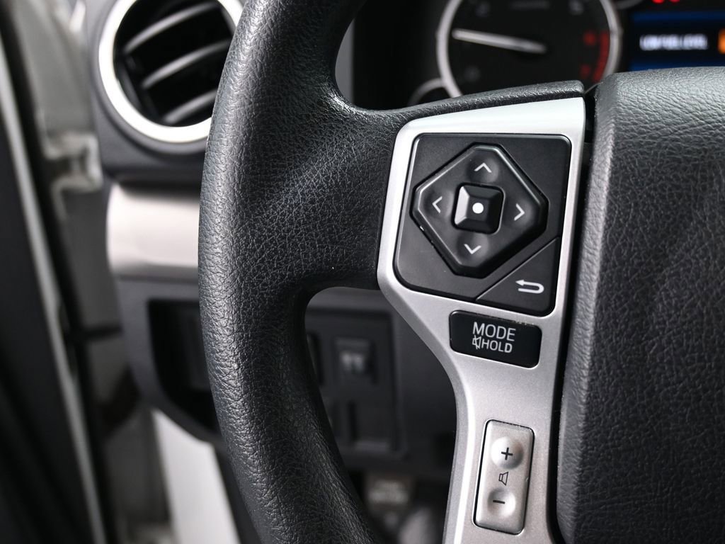 Used 2016 Toyota Tundra SR5 w/ SR5 Upgrade Package image 37