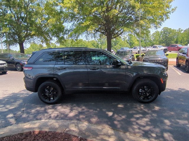 New 2026 Jeep Grand Cherokee Altitude RWD image 6