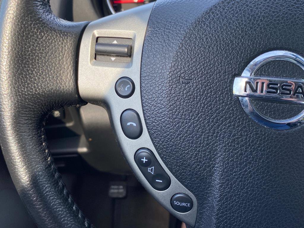 Used 2012 Nissan Rogue SL image 23