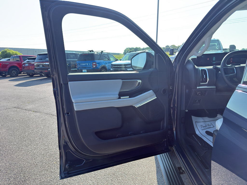 New 2027 Ford Expedition Max Platinum AWD/4WD image 29