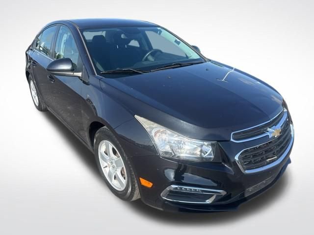 Used 2016 Chevrolet Cruze LT w/ Technology Package FWD image 7