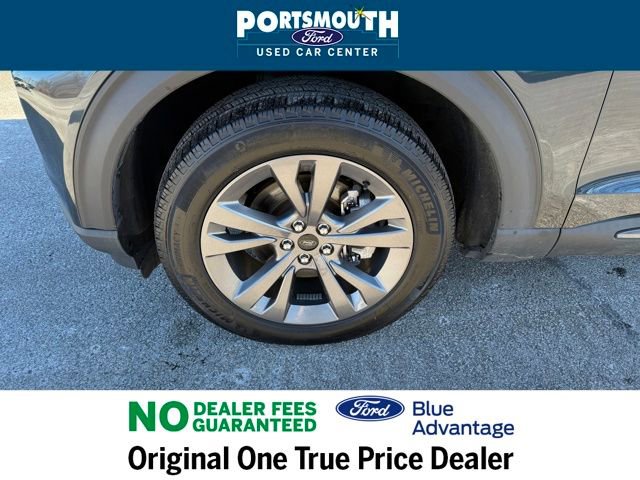 Used 2022 Ford Explorer XLT w/ Equipment Group 202A image 33