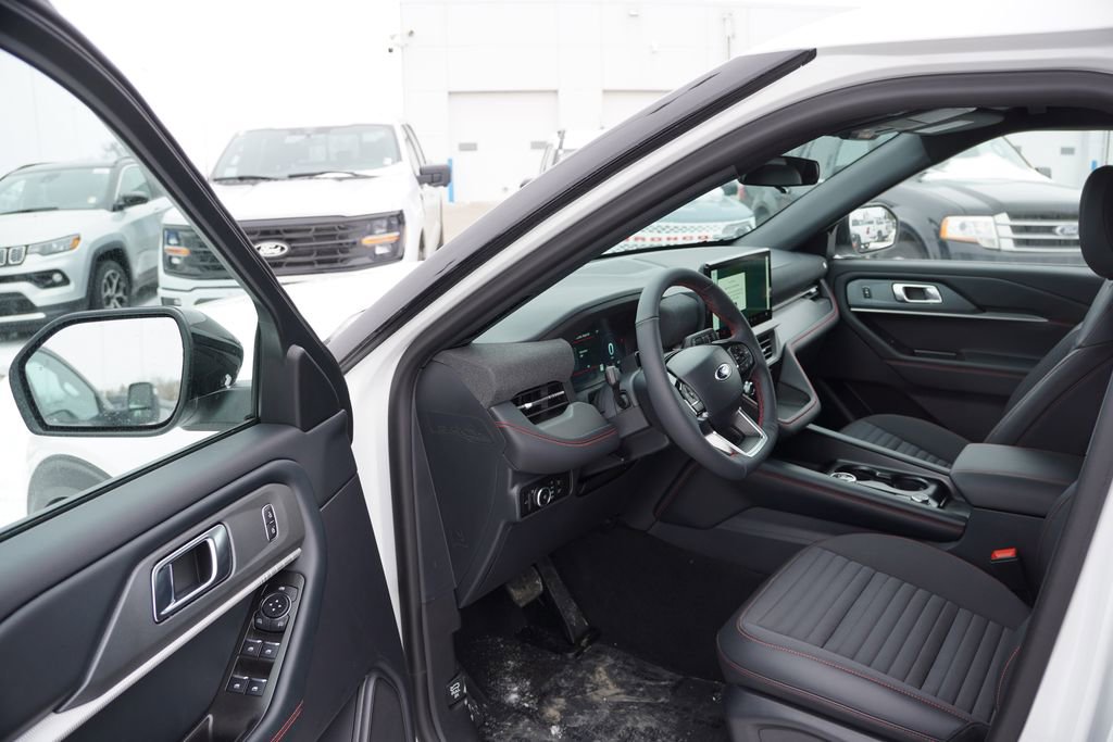 New 2026 Ford Explorer ST-Line image 10