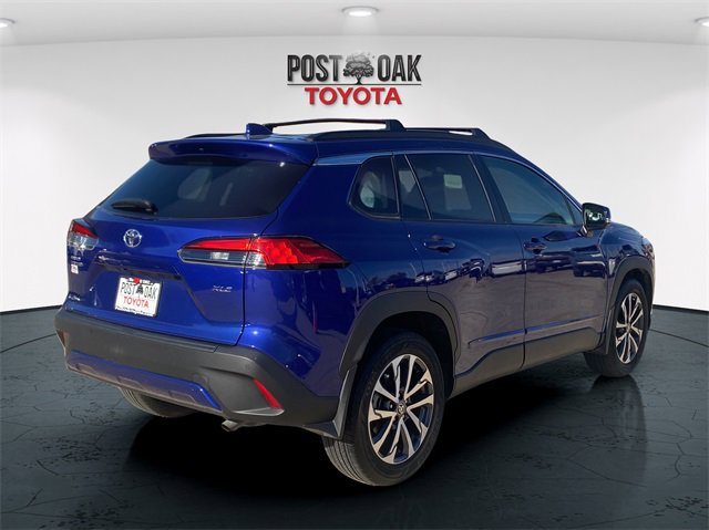 Used 2024 Toyota Corolla Cross XLE image 7