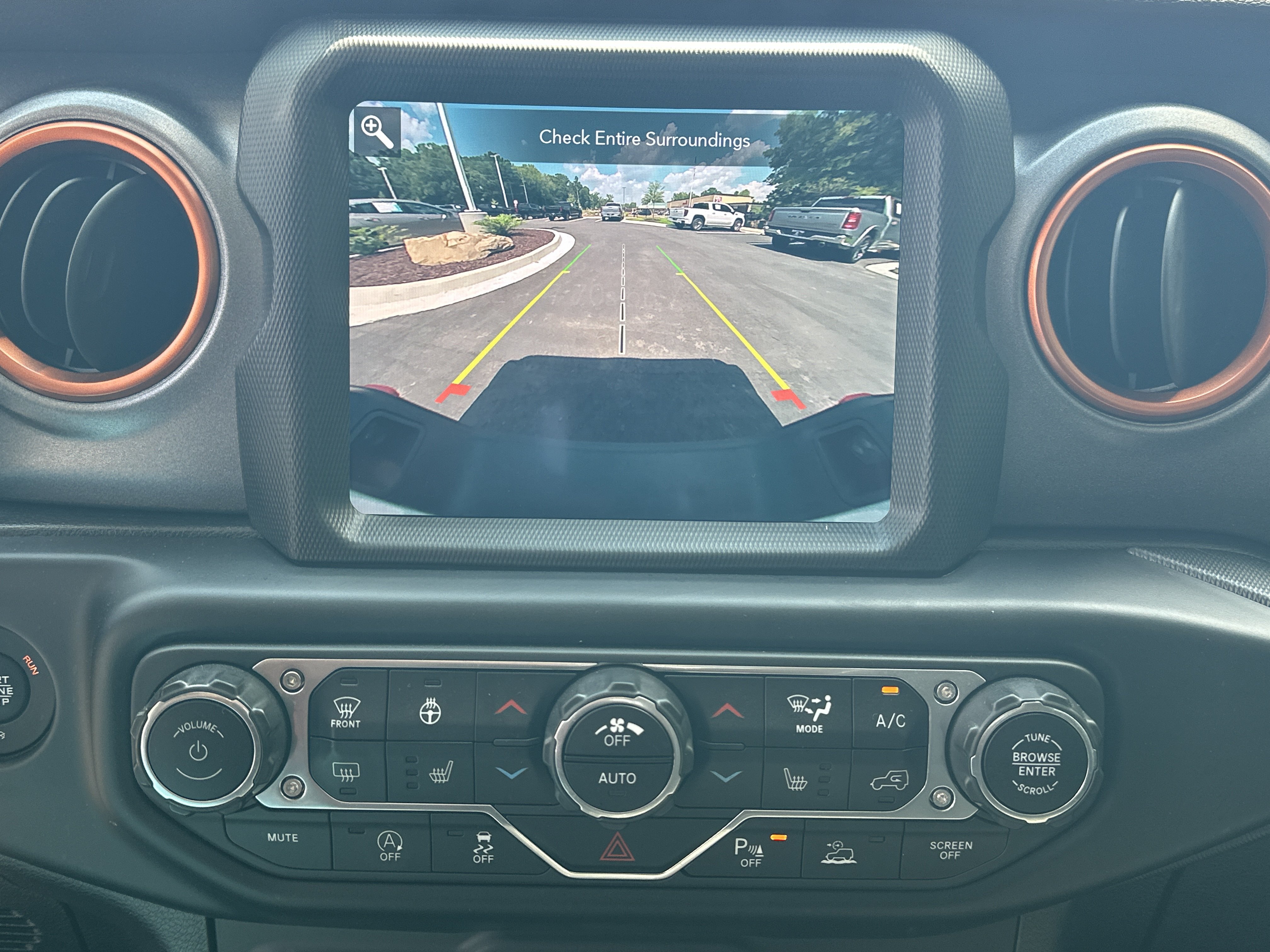 Used 2021 Jeep Gladiator Mojave AWD/4WD image 30