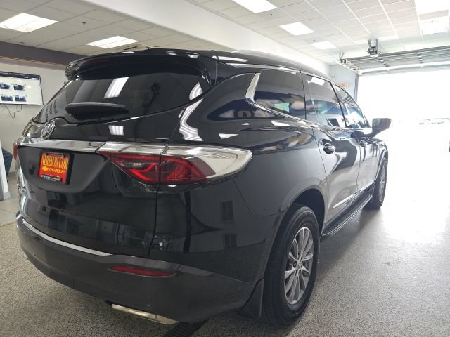 Used 2023 Buick Enclave Premium AWD/4WD image 7