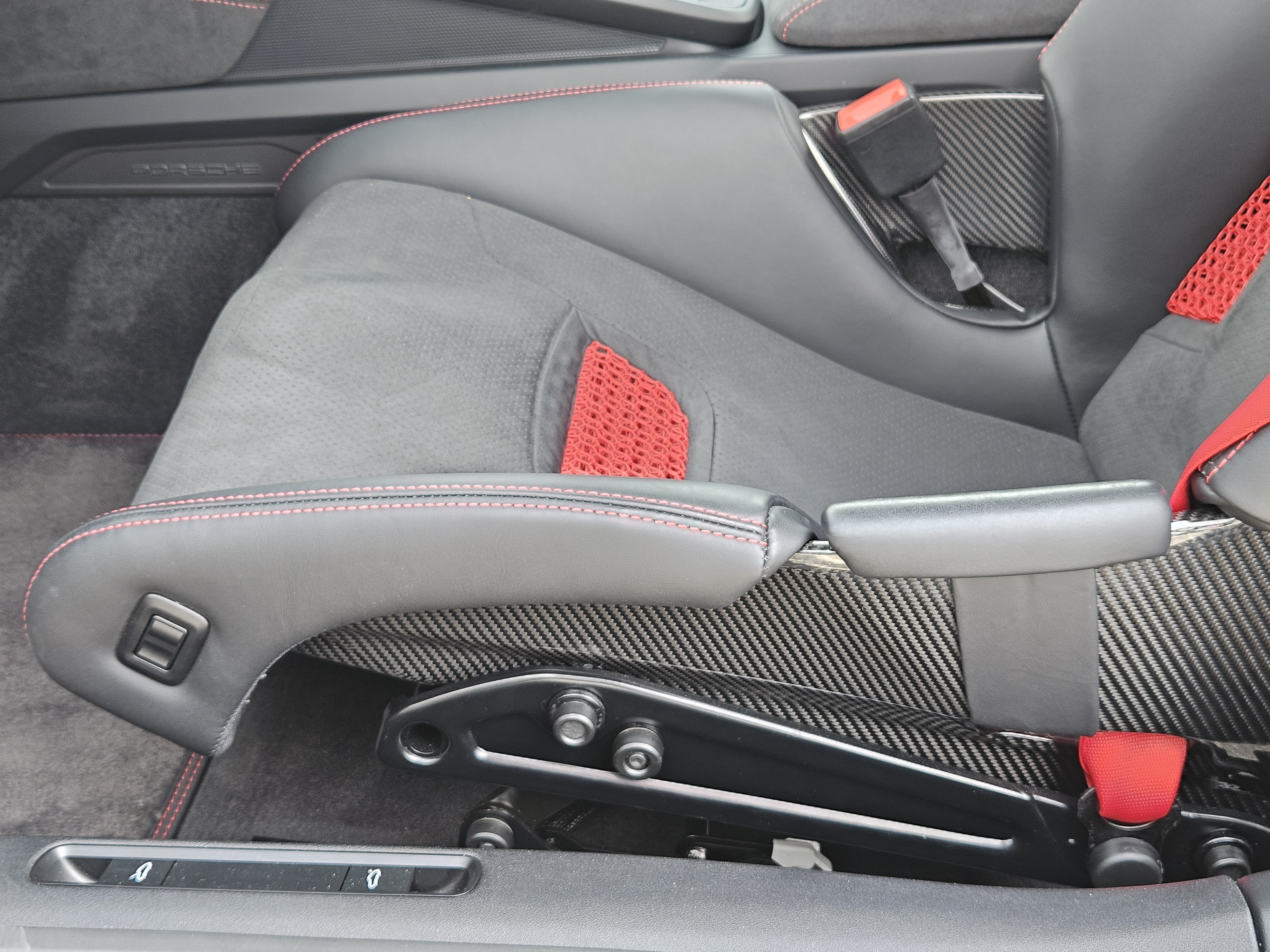 Certified 2023 Porsche 911 GT3 RS RWD image 27