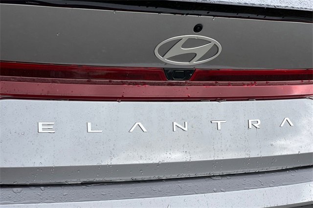 New 2026 Hyundai Elantra Sport image 9