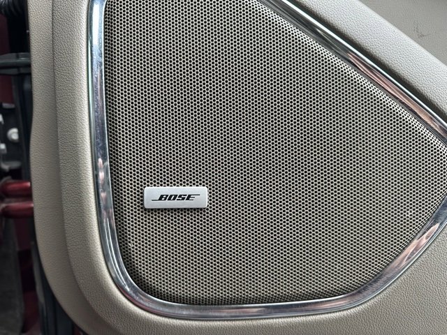 Used 2020 Chevrolet Suburban Premier image 11