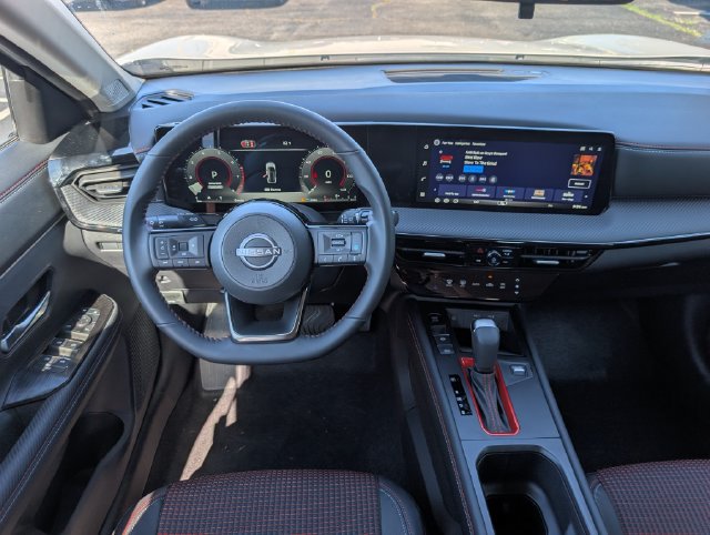 New 2026 Nissan Kicks SR FWD image 14