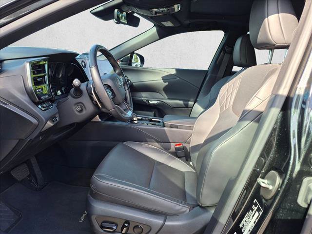 Used 2025 Lexus RX 350 Premium w/ Accessory Package FWD image 17