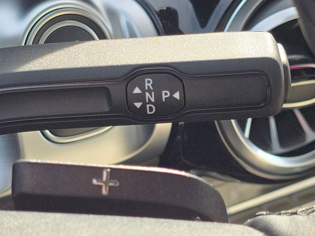 New 2026 Mercedes-Benz GLB 250 4MATIC image 34