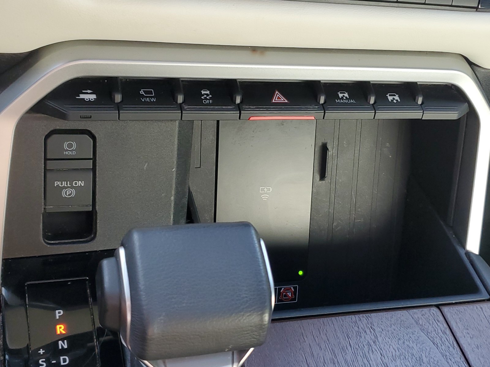 Certified 2025 Toyota Sequoia Capstone AWD/4WD image 31