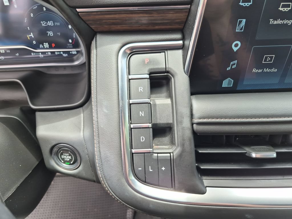 Used 2023 Chevrolet Tahoe High Country w/ Advanced Technology Package AWD/4WD image 31