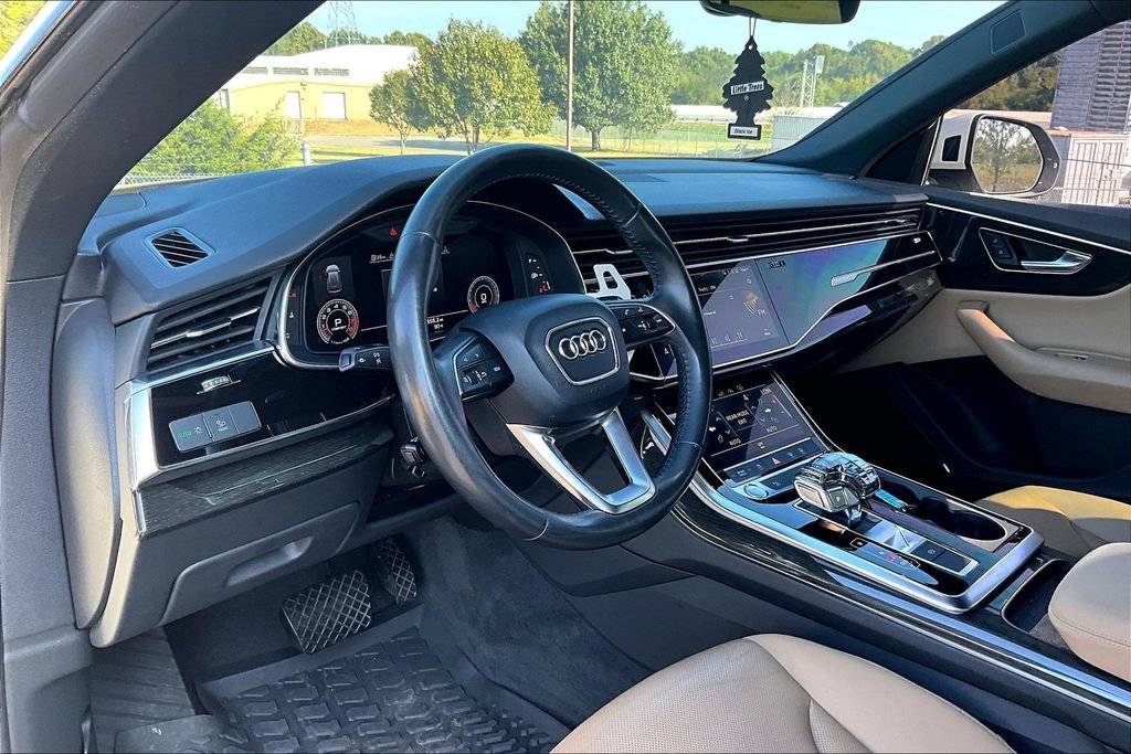 Used 2020 Audi Q8 Premium Plus w/ Premium Plus Package AWD/4WD image 5