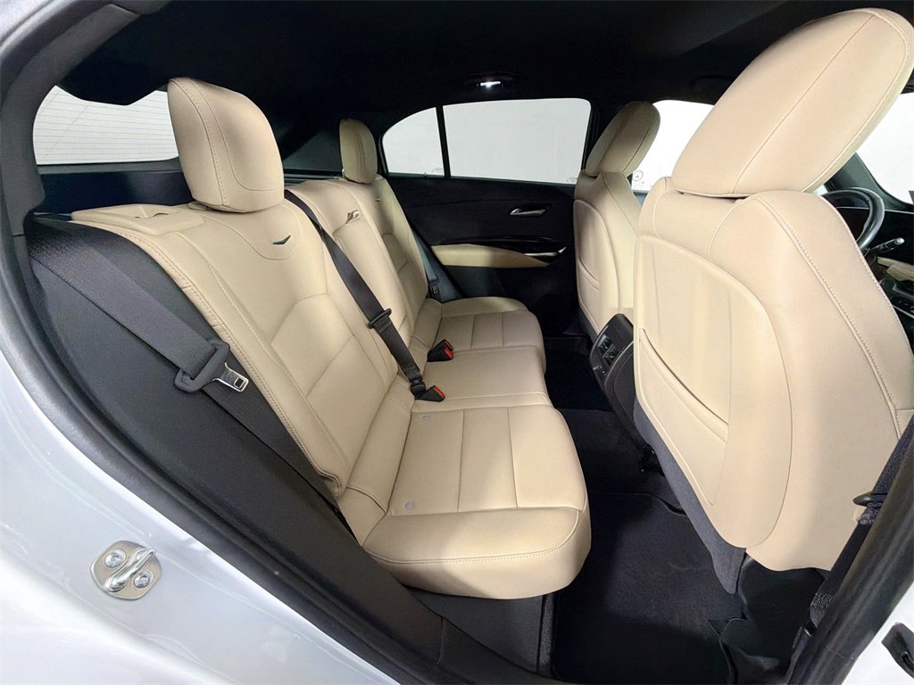 Used 2024 Cadillac XT4 Luxury image 27