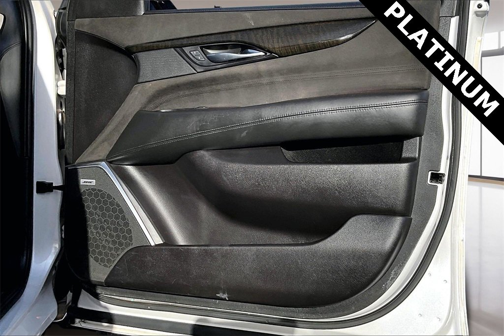 Used 2019 Cadillac Escalade ESV Platinum image 19