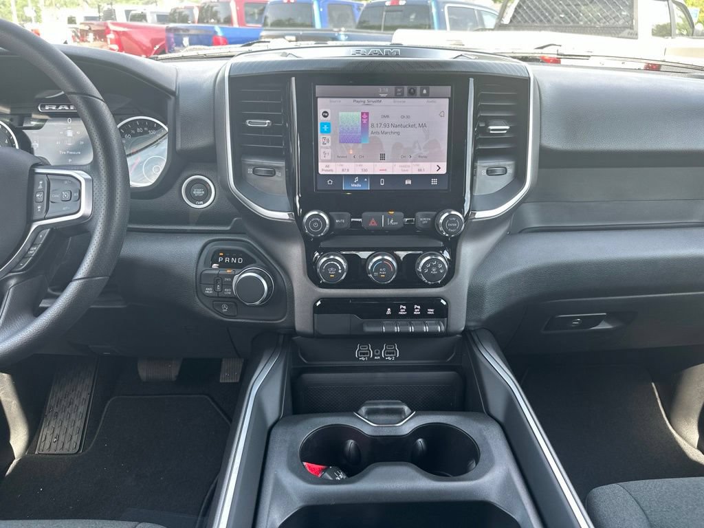 New 2026 RAM 1500 Express AWD/4WD image 17