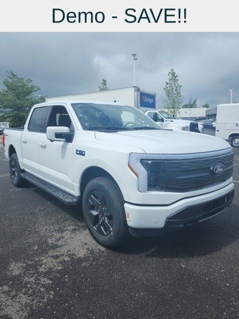 New 2025 Ford F150 Lightning Lariat image 3