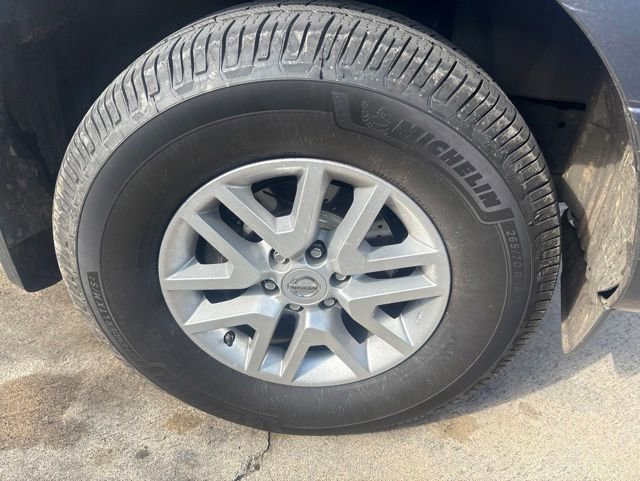 Used 2018 Nissan Frontier SV AWD/4WD image 9