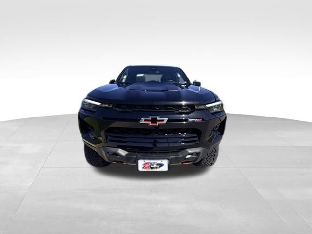 Certified 2023 Chevrolet Colorado ZR2 w/ ZR2 Convenience Package III AWD/4WD image 3