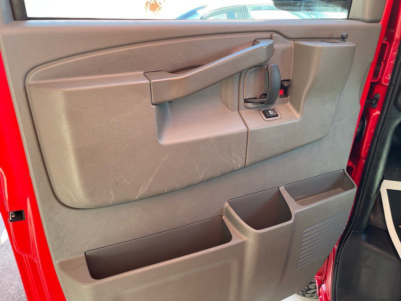 Used 2019 GMC Savana 2500 w/ Enhanced Convenience Package image 22