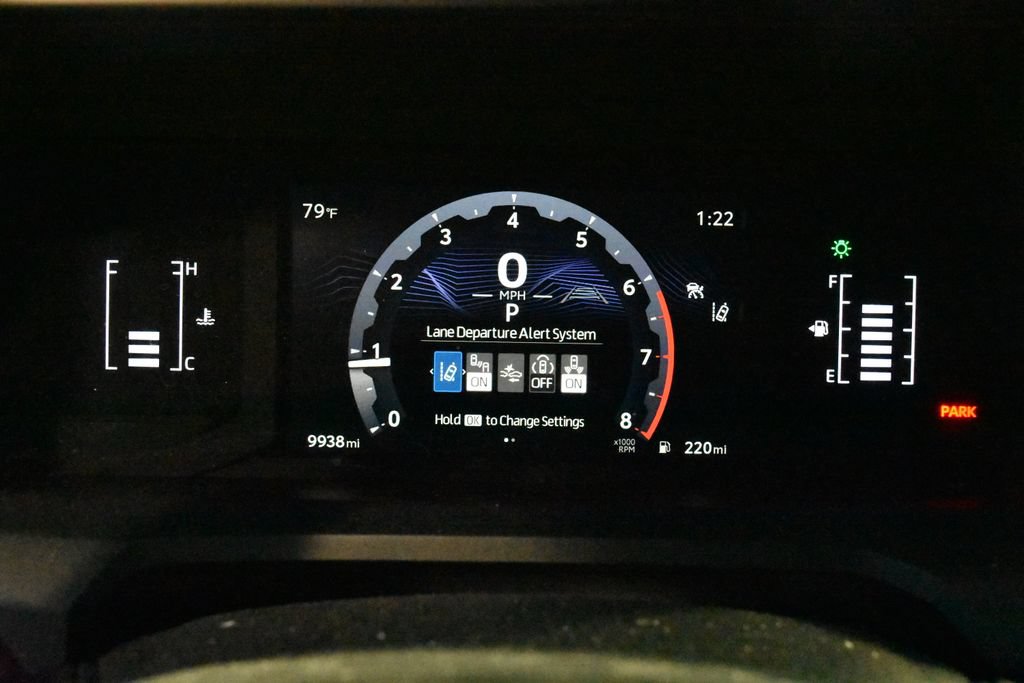 Used 2025 Toyota 4Runner SR5 AWD/4WD image 19