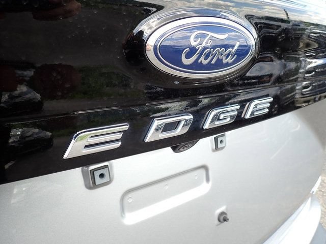 Used 2023 Ford Edge SEL w/ Convenience Package AWD/4WD image 5