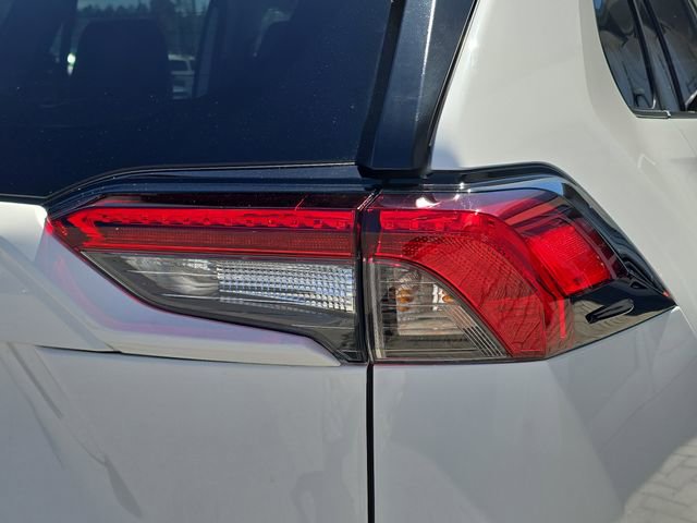 Used 2024 Toyota RAV4 XLE w/ Convenience Package image 8