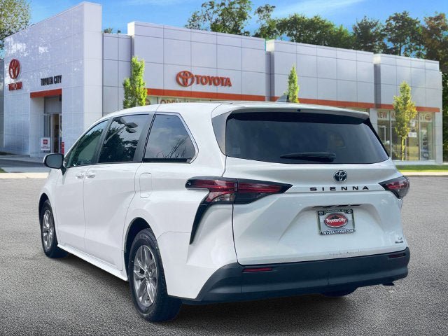 Used 2022 Toyota Sienna LE FWD image 10