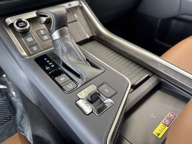 Used 2025 Lexus GX 550 w/ Accessory Package (Z1) AWD/4WD image 24