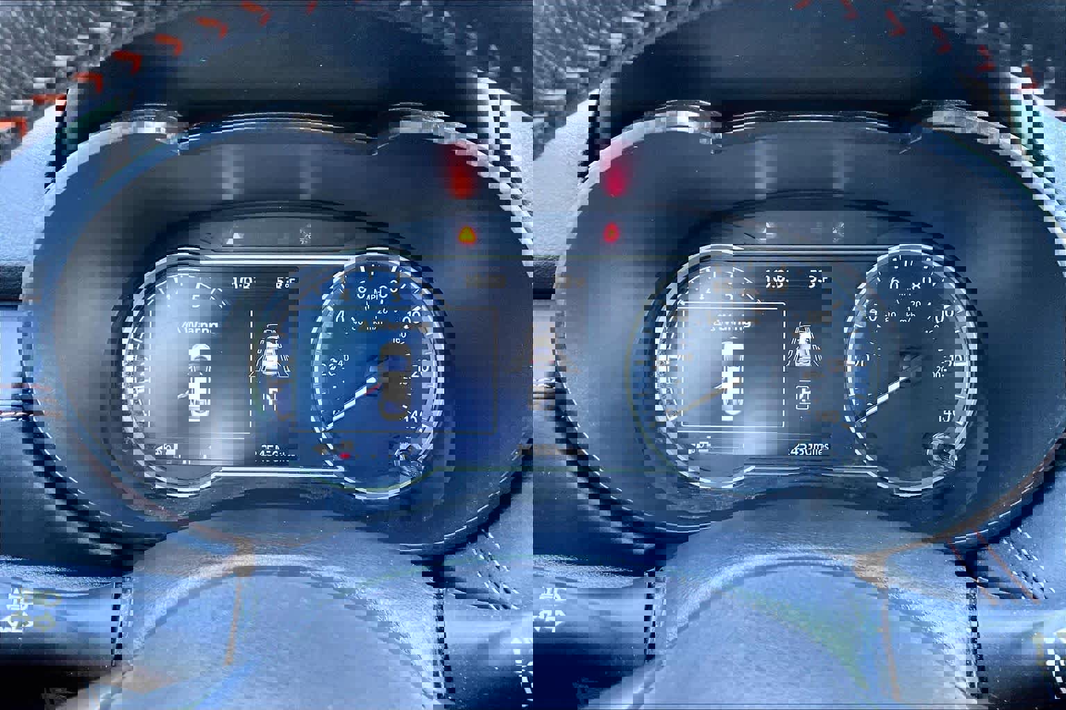 Used 2022 Nissan Versa SR w/ Trunk Package image 24