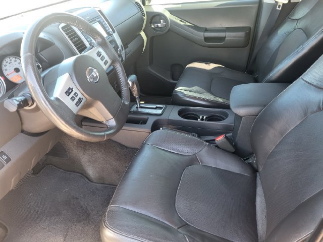 Used 2013 Nissan Xterra PRO-4X w/ Pro-4x Leather Pkg AWD/4WD image 14