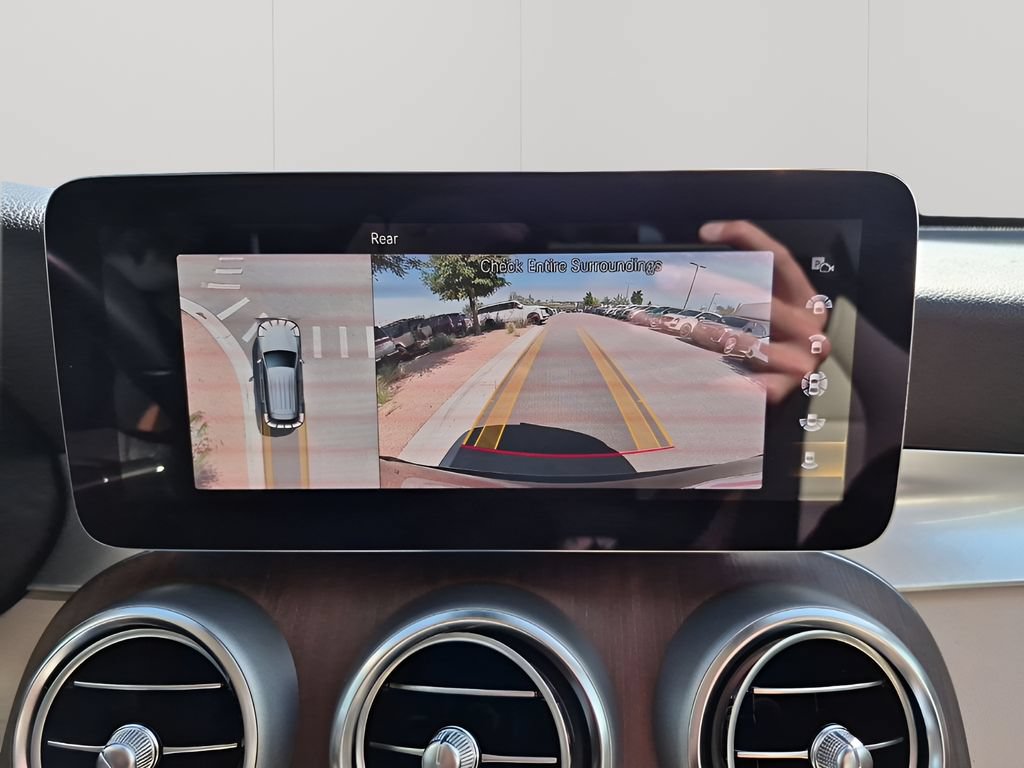 Used 2022 Mercedes-Benz GLC 300 4MATIC w/ Driver Assistance Package image 48