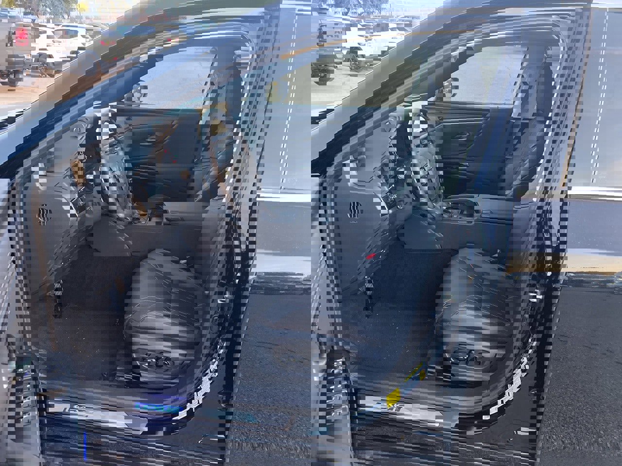 Used 2024 Lexus ES 300h w/ Luxury Package image 7