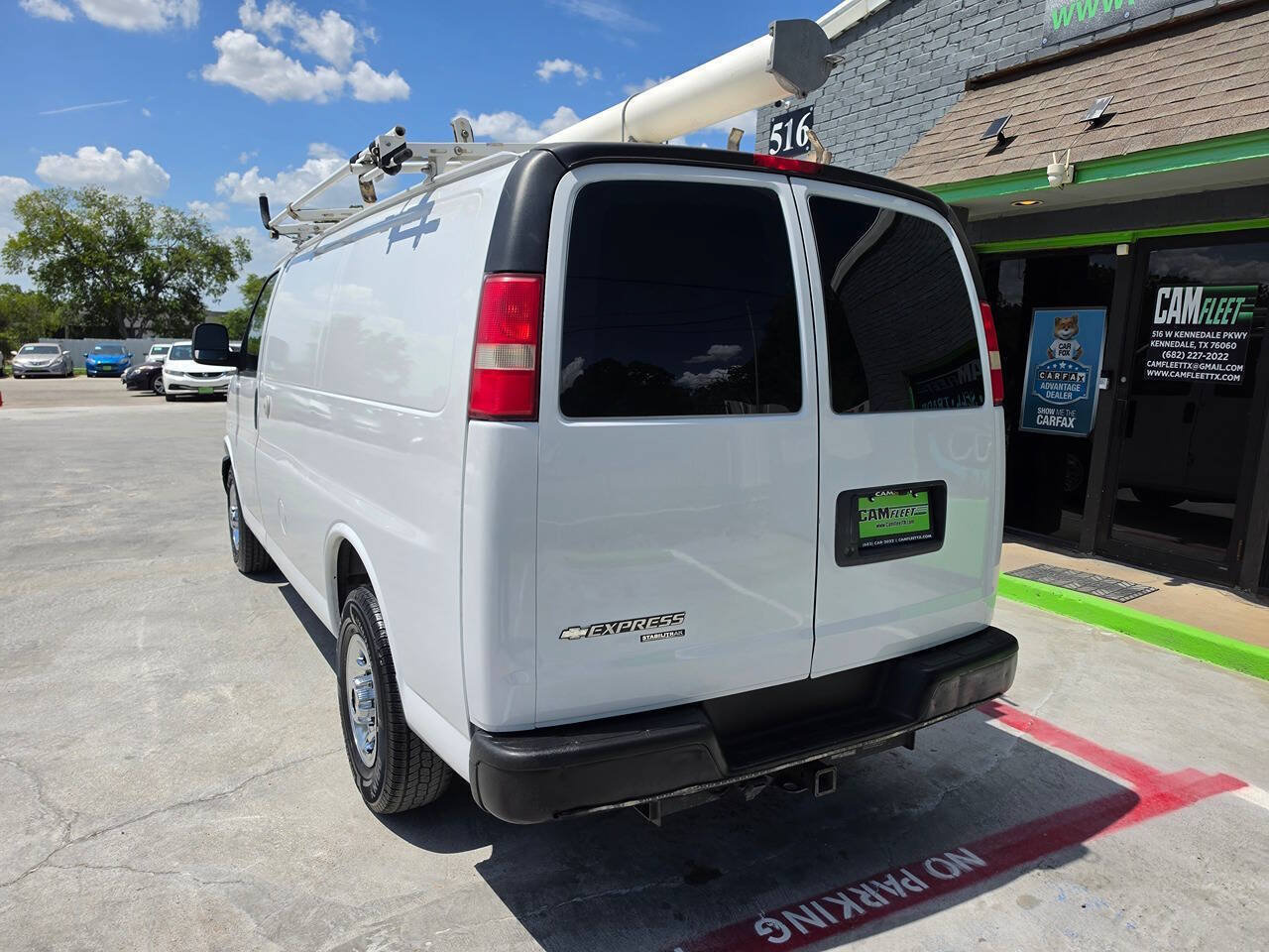 Used 2012 Chevrolet Express 2500 w/ Cold Climate Package RWD image 10