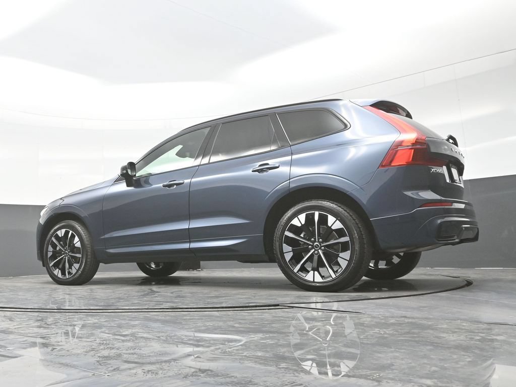 New 2026 Volvo XC60 B5 Plus w/ Climate Package AWD/4WD image 25