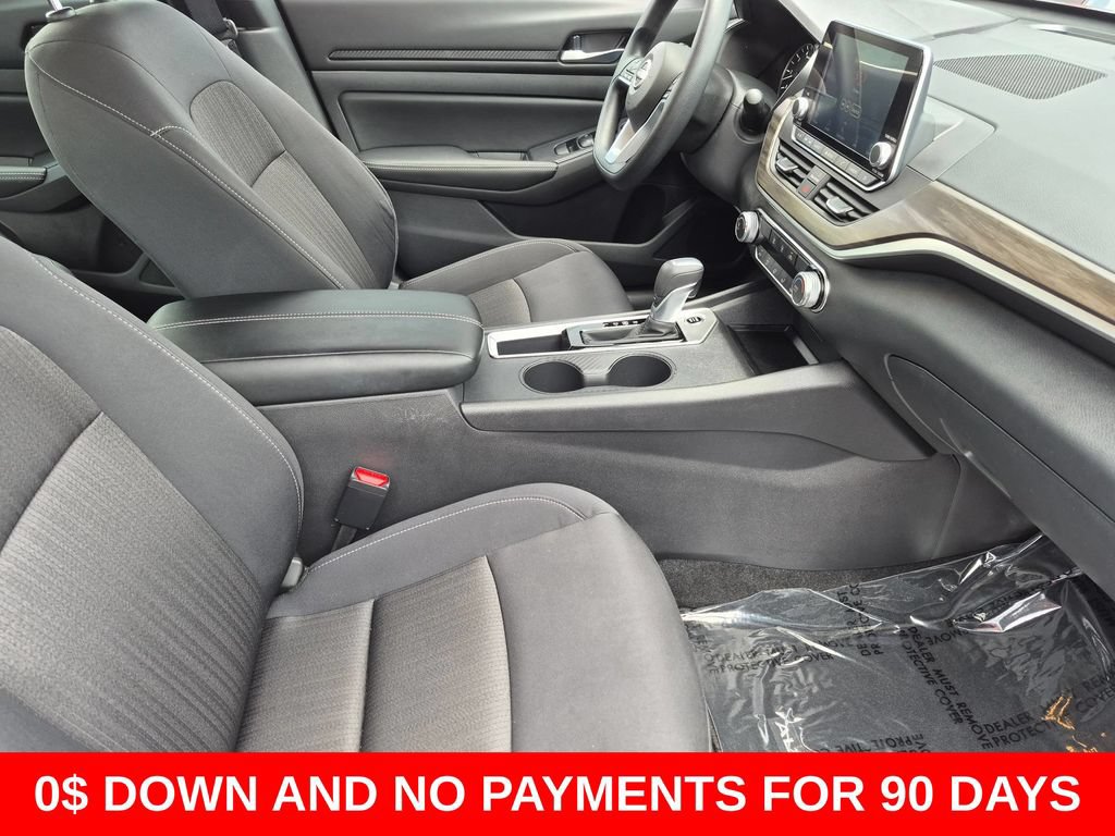 Used 2025 Nissan Altima 2.5 SV FWD image 27