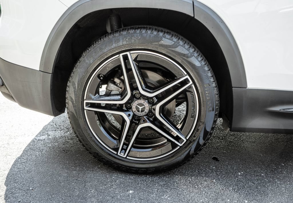 Used 2021 Mercedes-Benz GLB 250 4MATIC image 26