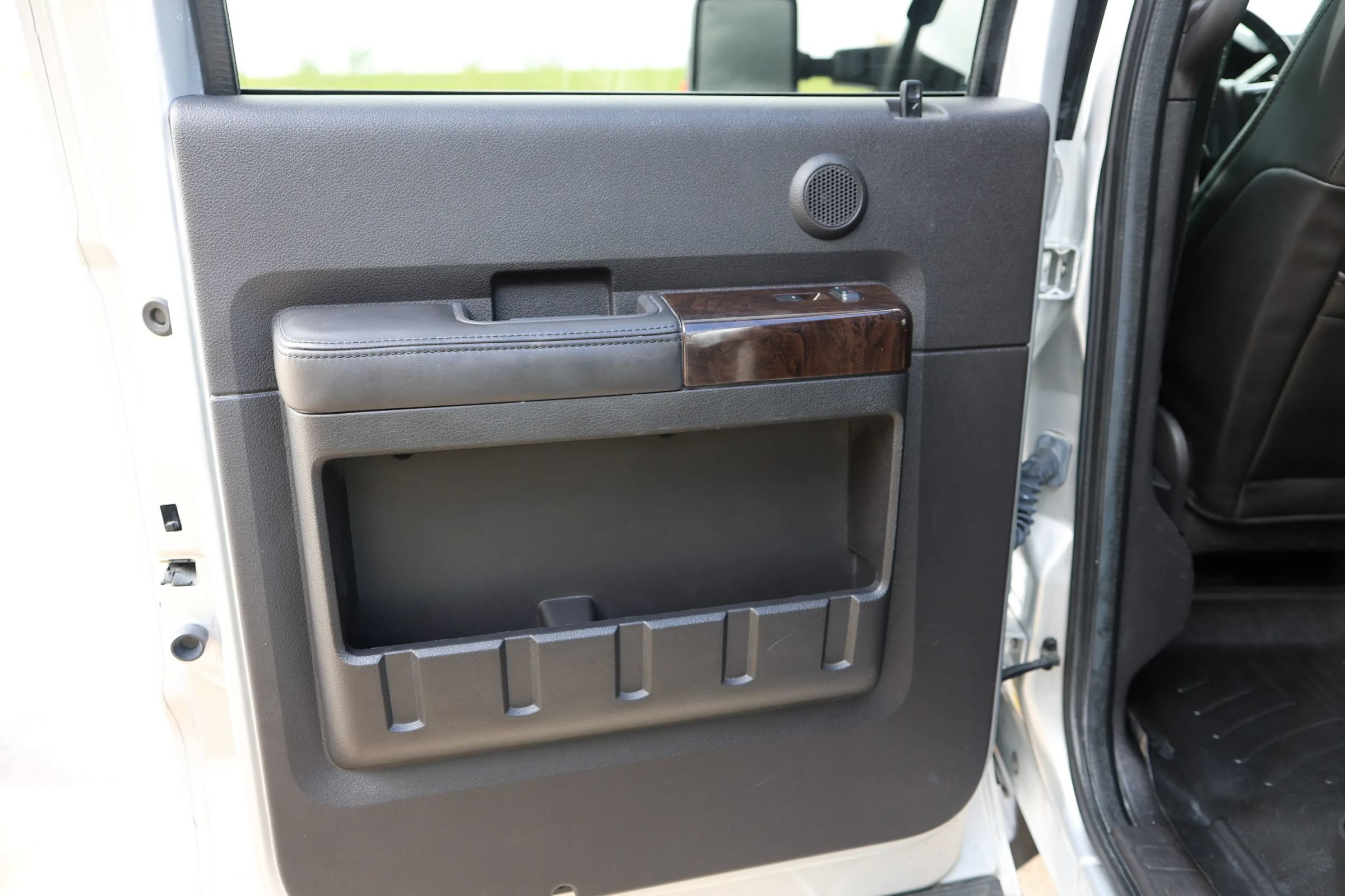 Used 2016 Ford F350 Platinum AWD/4WD image 30